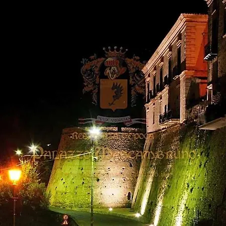Palazzo Mascambruno 3*