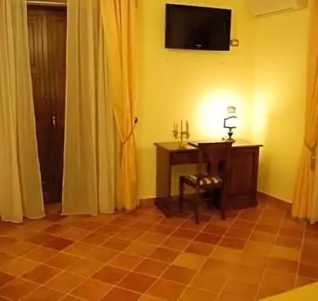 酒店 Palazzo Mascambruno 卡里亚蒂