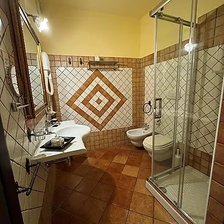 酒店 Palazzo Mascambruno 卡里亚蒂
