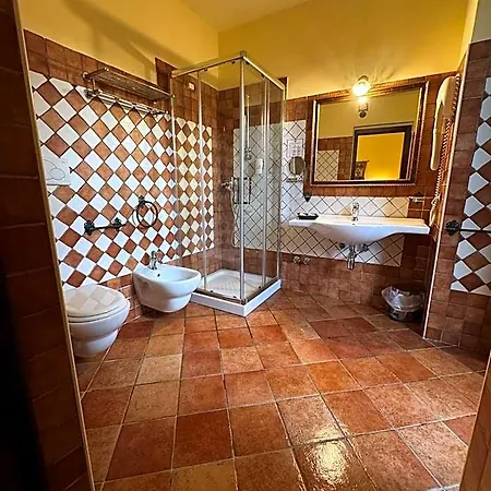 Palazzo Mascambruno 3* 卡里亚蒂